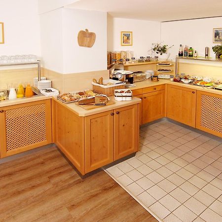 Garni Hotel Leitl Gmbh Егенфелден Екстериор снимка